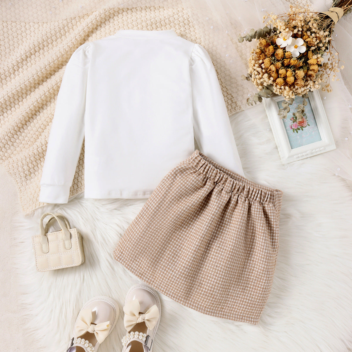 Autumn And Winter Girls' Fashion Bow Top And Skirt Two-Piece Set