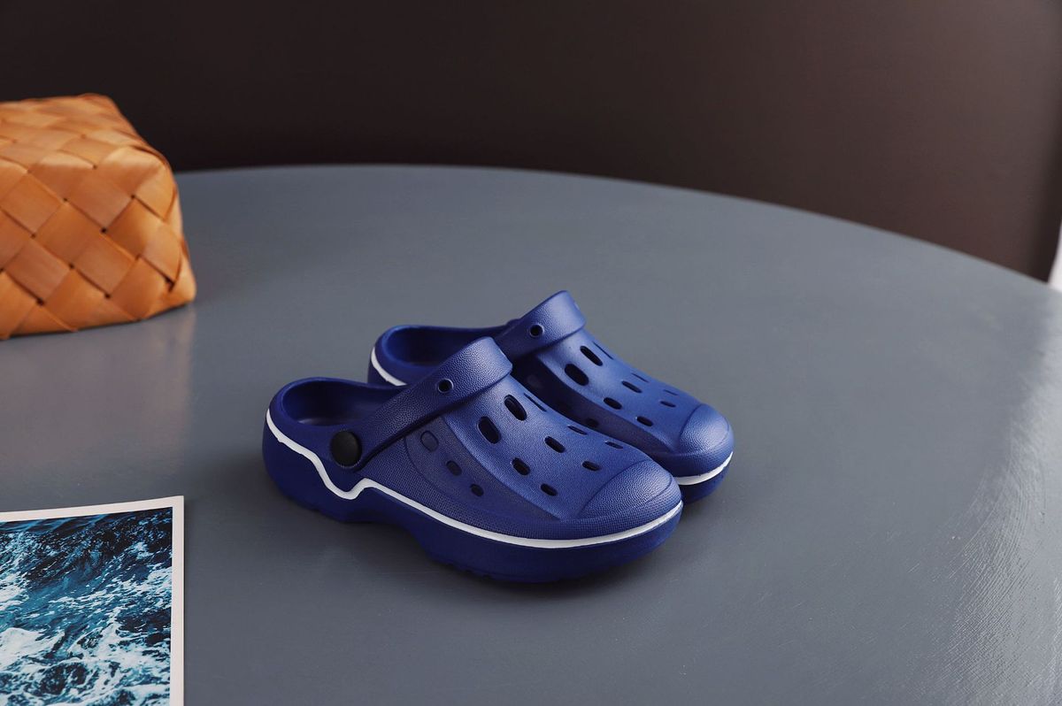 Children'S Fashion Cute Solid Color Non-Slip Waterproof Breathable Hole Shoes